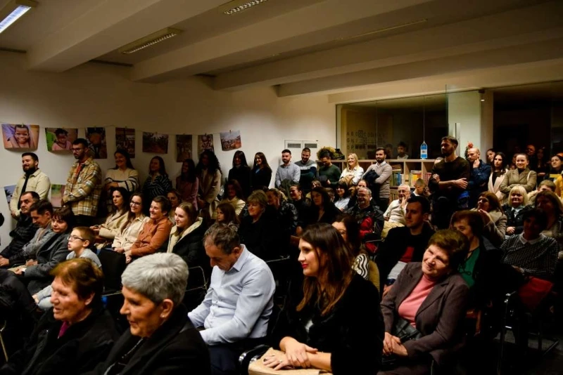 Humanitarna izložba u Širokom Brijegu: Prikupljeno 5 468 KM