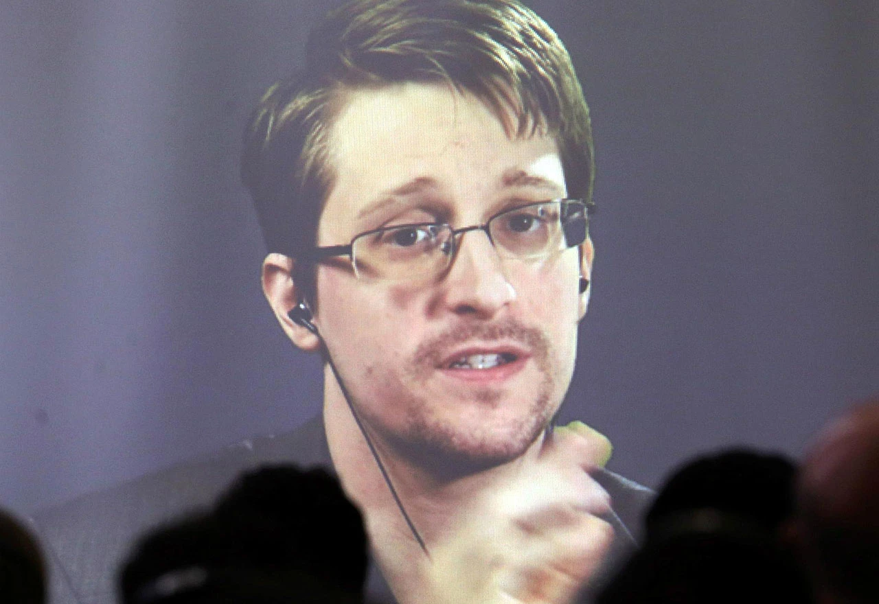 Snowden dobio rusku putovnicu