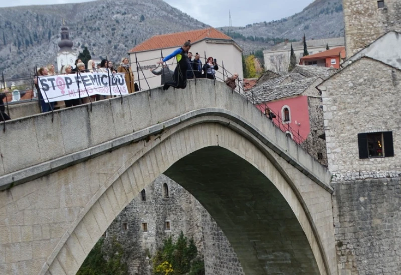 Mostar: Skok bez aplauza sa Starog mosta za žrtve femicida