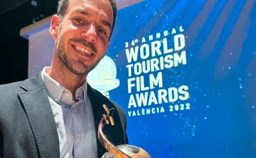 Robert Decešin primio nagradu za najbolji turistički film na svijetu
