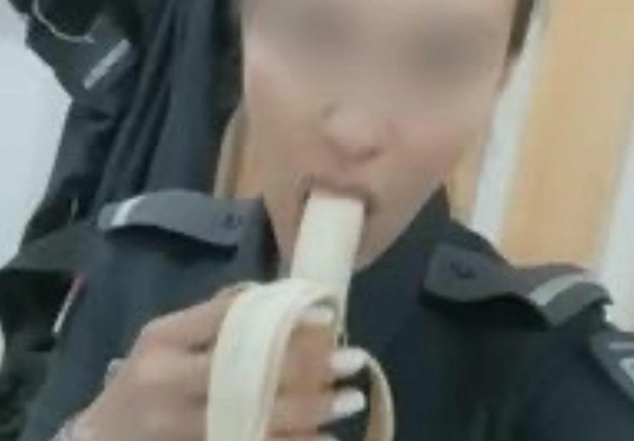 Pornoskandal trese Srbiju: Policajka se snimala dok je u WC-u oralno zadovoljavala kolegu