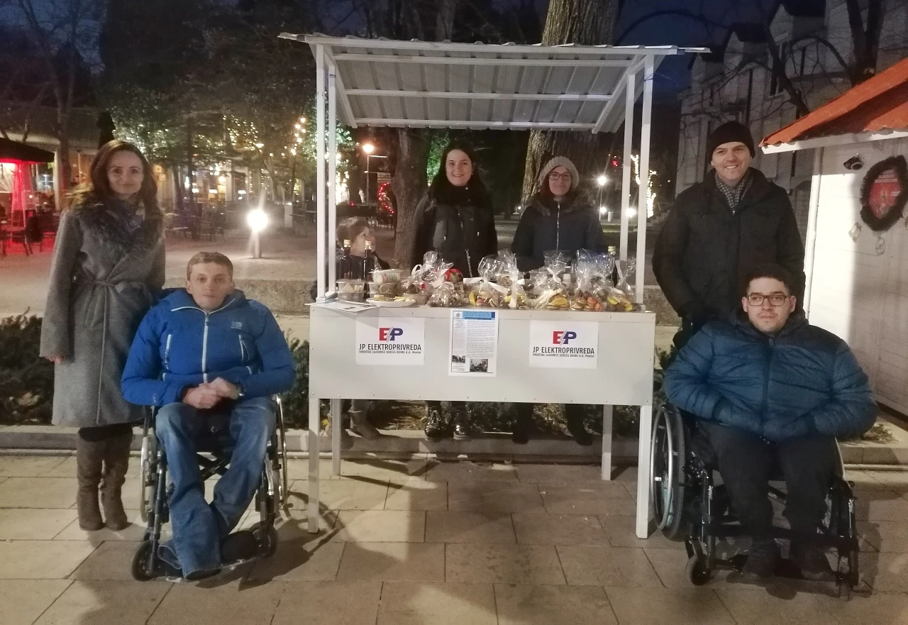 Kupnjom slastica na Adventu pomažete rad Udruge paraplegičara i oboljelih od dječje paralize Marko Ravlić Mostar