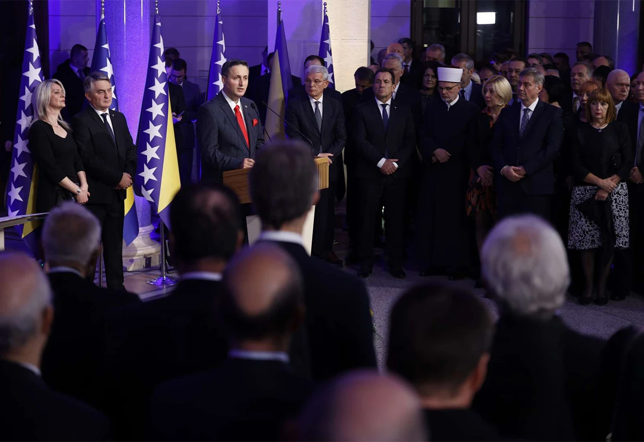 Komšić i Bećirović u Vijećnici domaćini prijema povodom Dana državnosti BiH