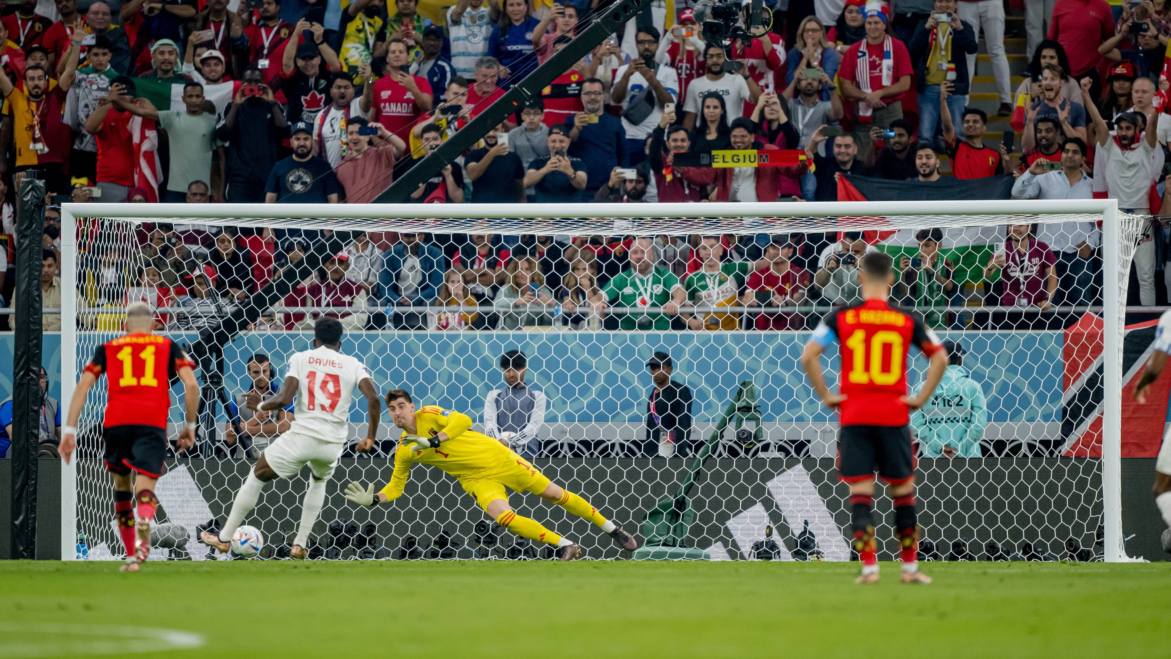 Batshuayi zabio, Sikazwe pomogao Belgiji