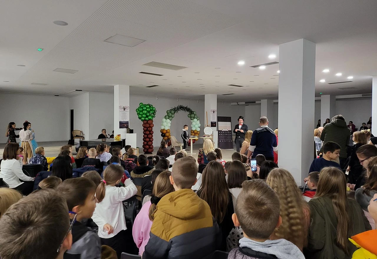 Svečano otvoren 2. festival dječje knjige "Stablo nasred svijeta"