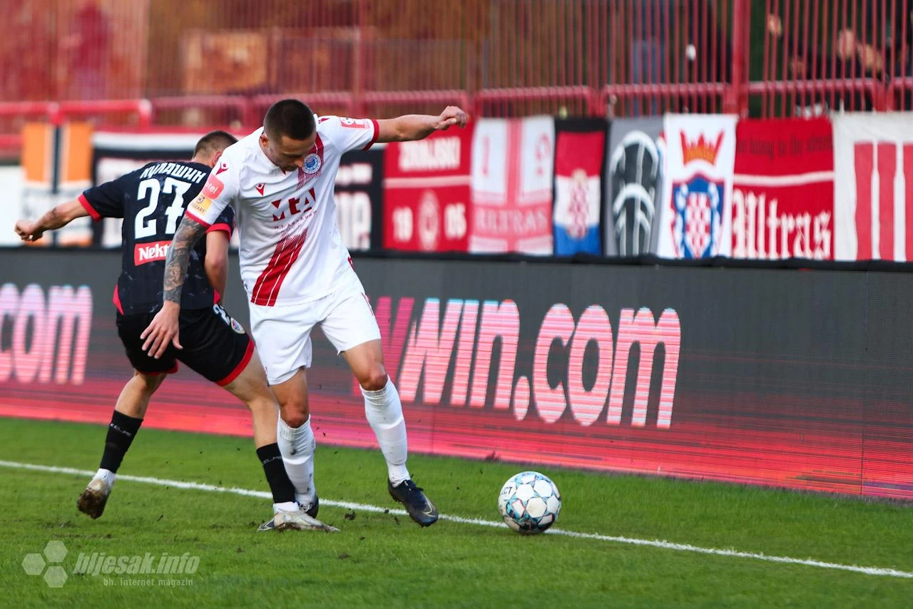 Zrinjski s igračem manje do pobjede nad Borcem, incidenti na travnjaku obilježili derbi