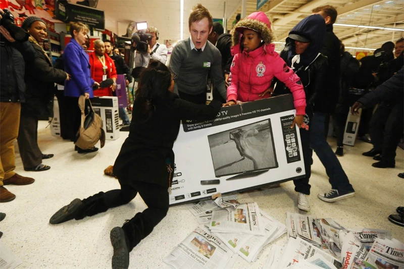 Black Friday: Jednima prilika da ukradu bankovne podatke, a drugima da ulove sniženja