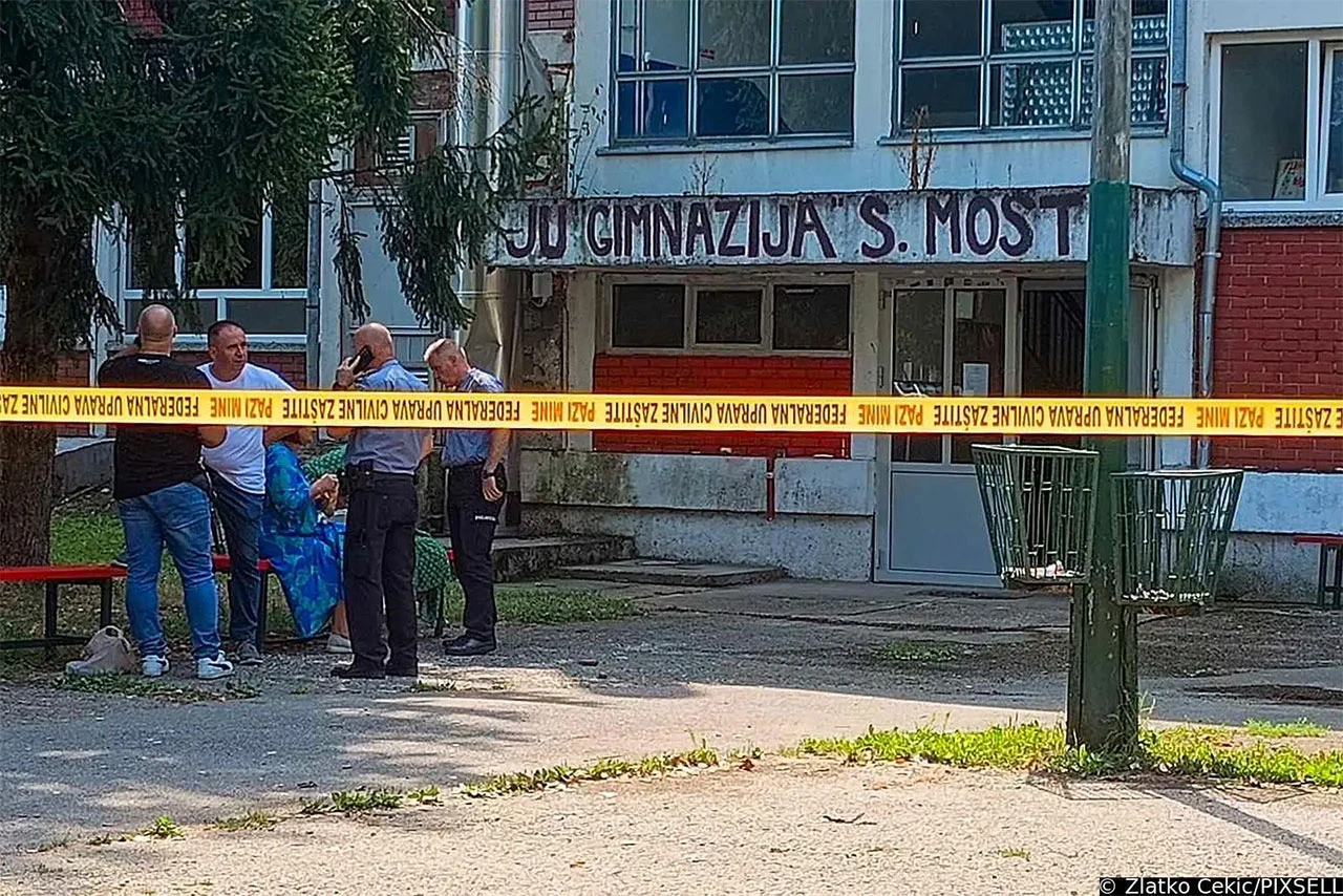 Oglasili se iz škole u Sanskom Mostu: U teškim trenucima je važno pružiti podršku
