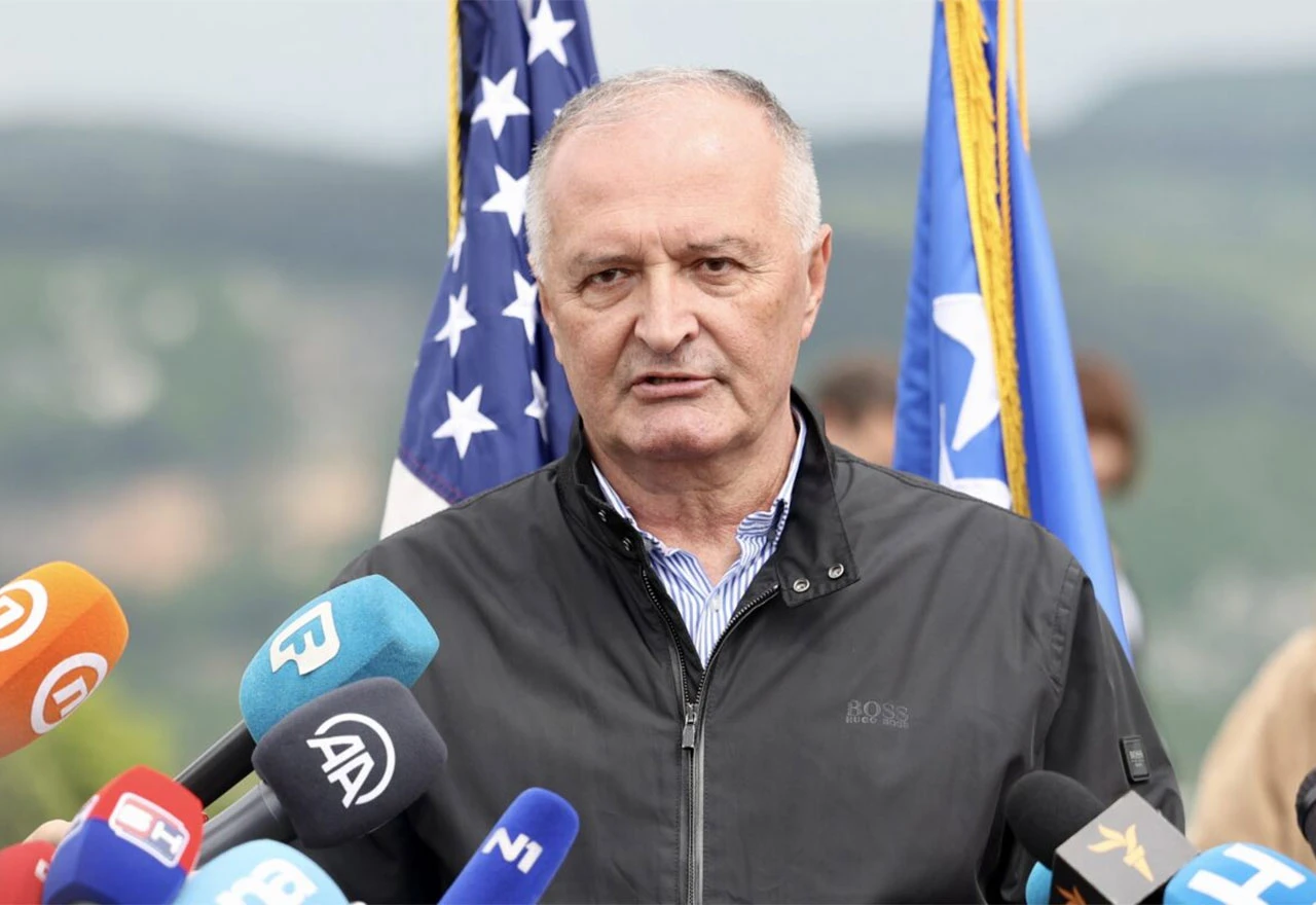 Helez najavio dolazak četiri borbena vozila iz Turske 