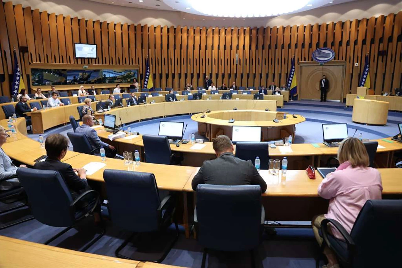 Zbog nedolaska bošnjačkih izaslanika prekinuta sjednica