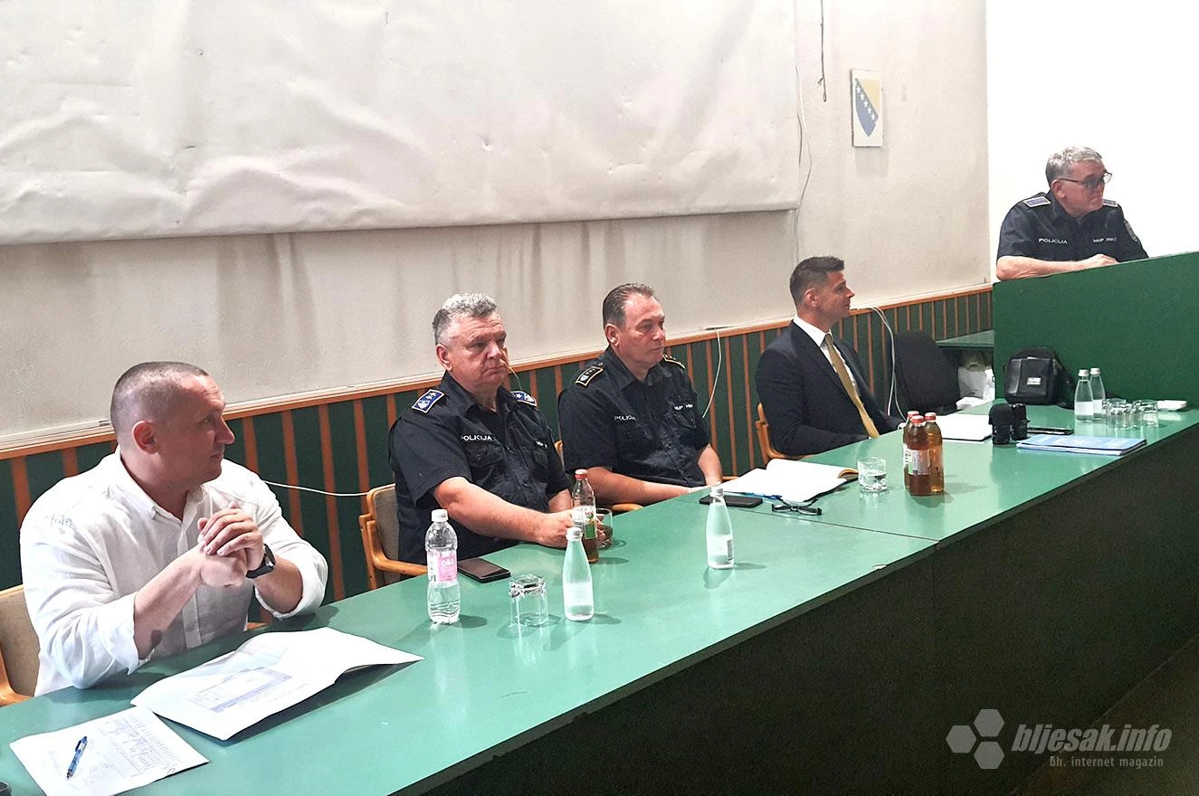 U HNŽ-u su na djelu bile pomno isplanirane laži, policija kreće u ''čišćenje'' Interneta?