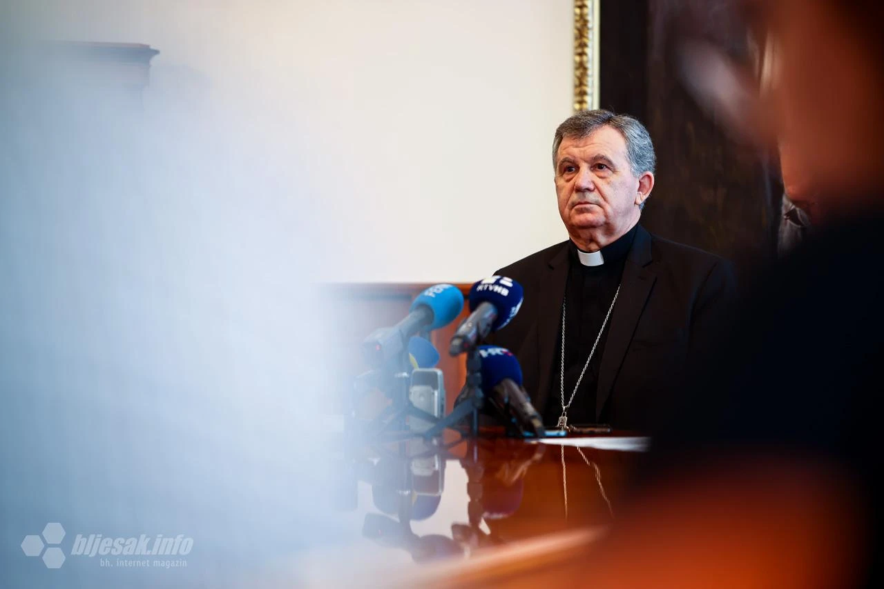 FOTO | Nadbiskup Vukšić iz Mostara: Da, sve nas je manje