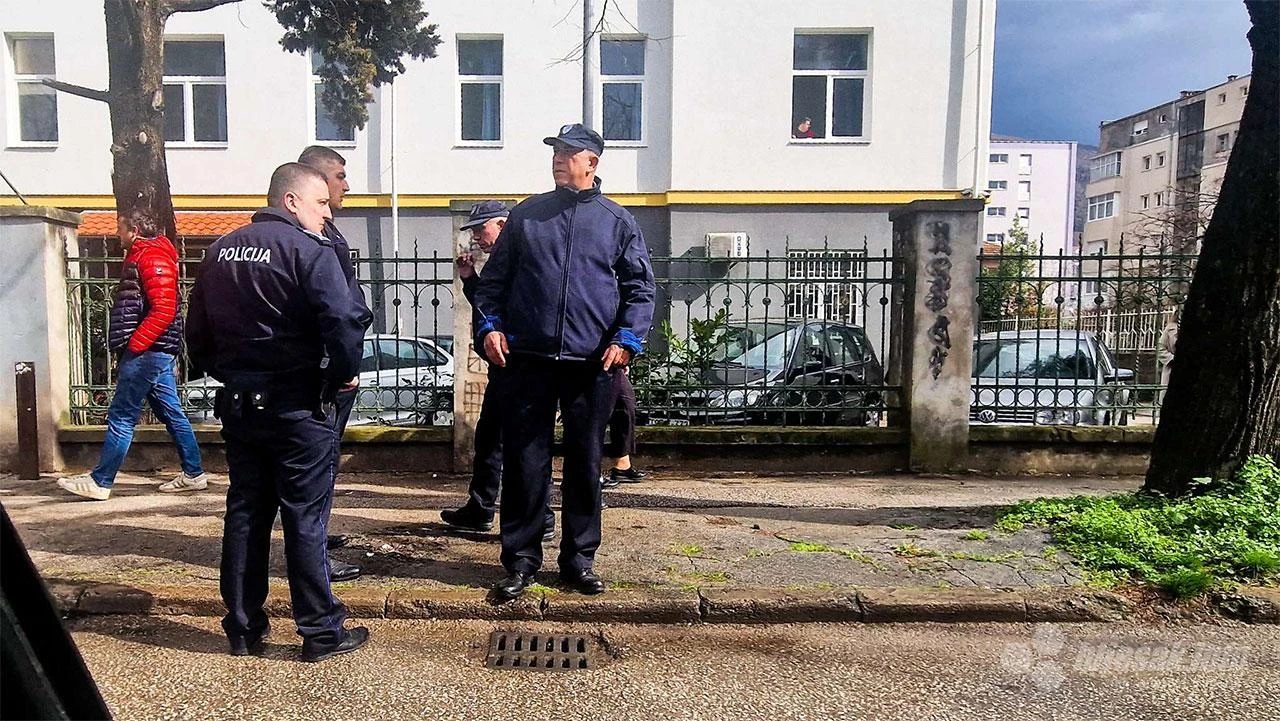 Nakon incidenta u Mostaru - Ispred škole će se angažirati zaštitari