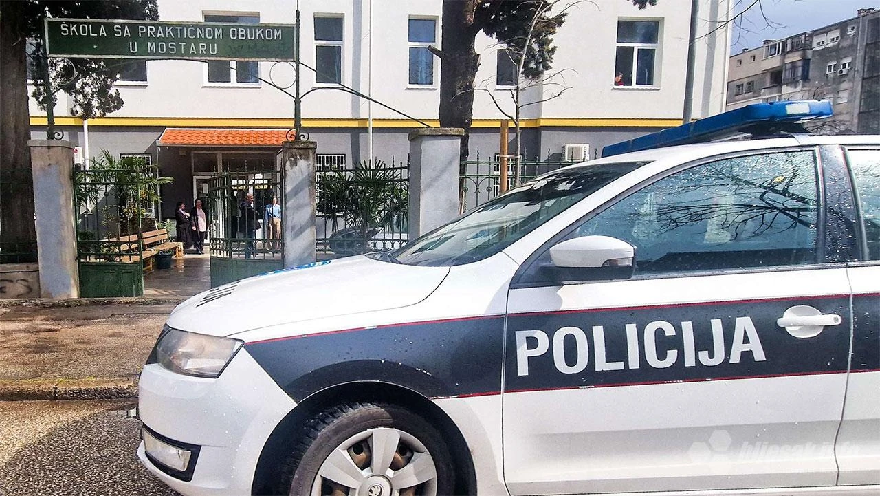 MUP HNŽ o događanjima ispred mostarske škole