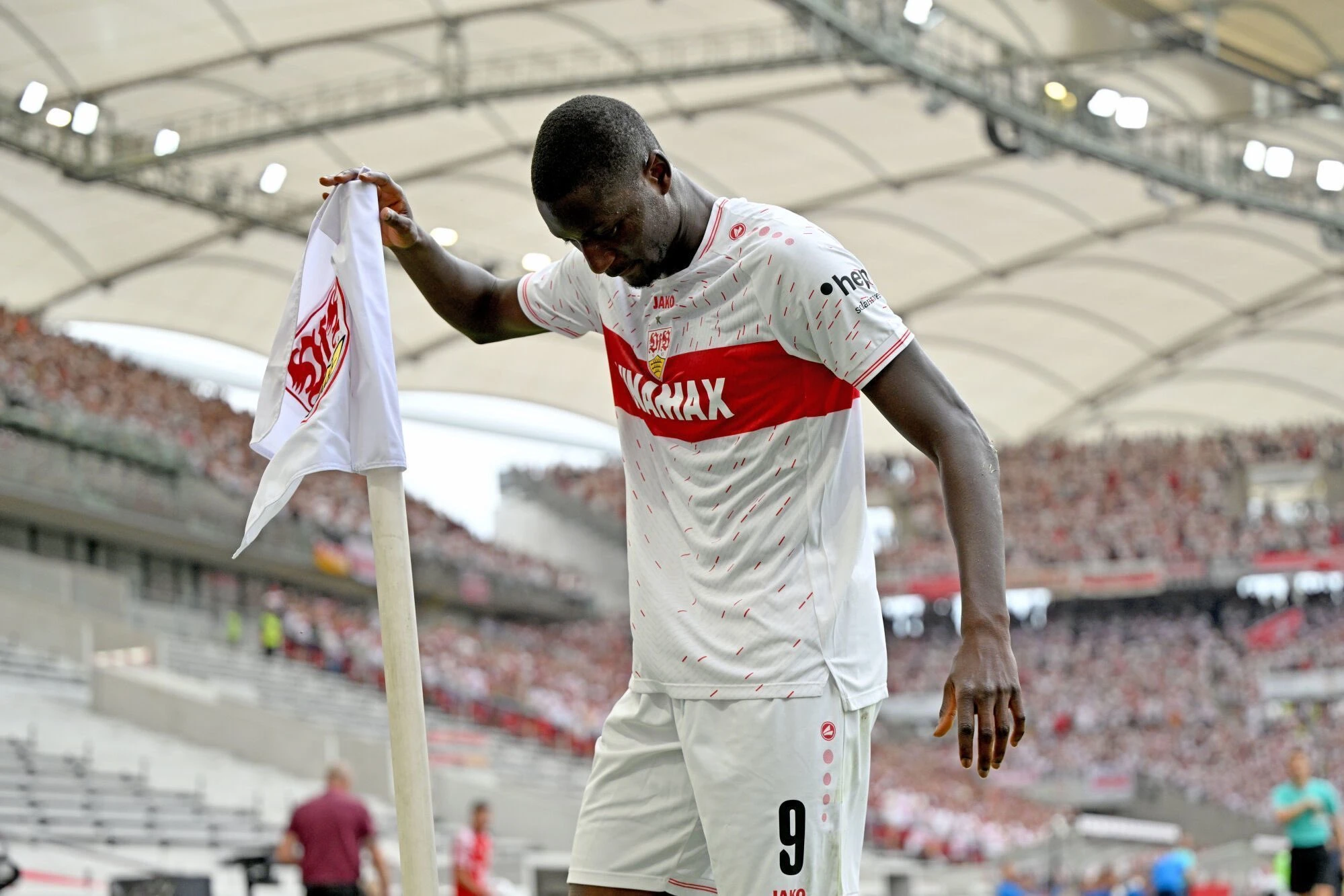Otkriće Bundeslige napušta Stuttgart - adresa Milan, ManU ili Tottenham