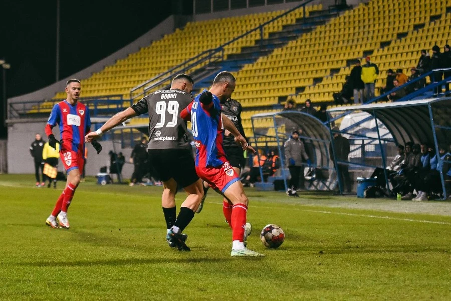 Borac u kaljuži Mokrog Doca uvećao svoje vodstvo ispred Zrinjskog i Sarajeva