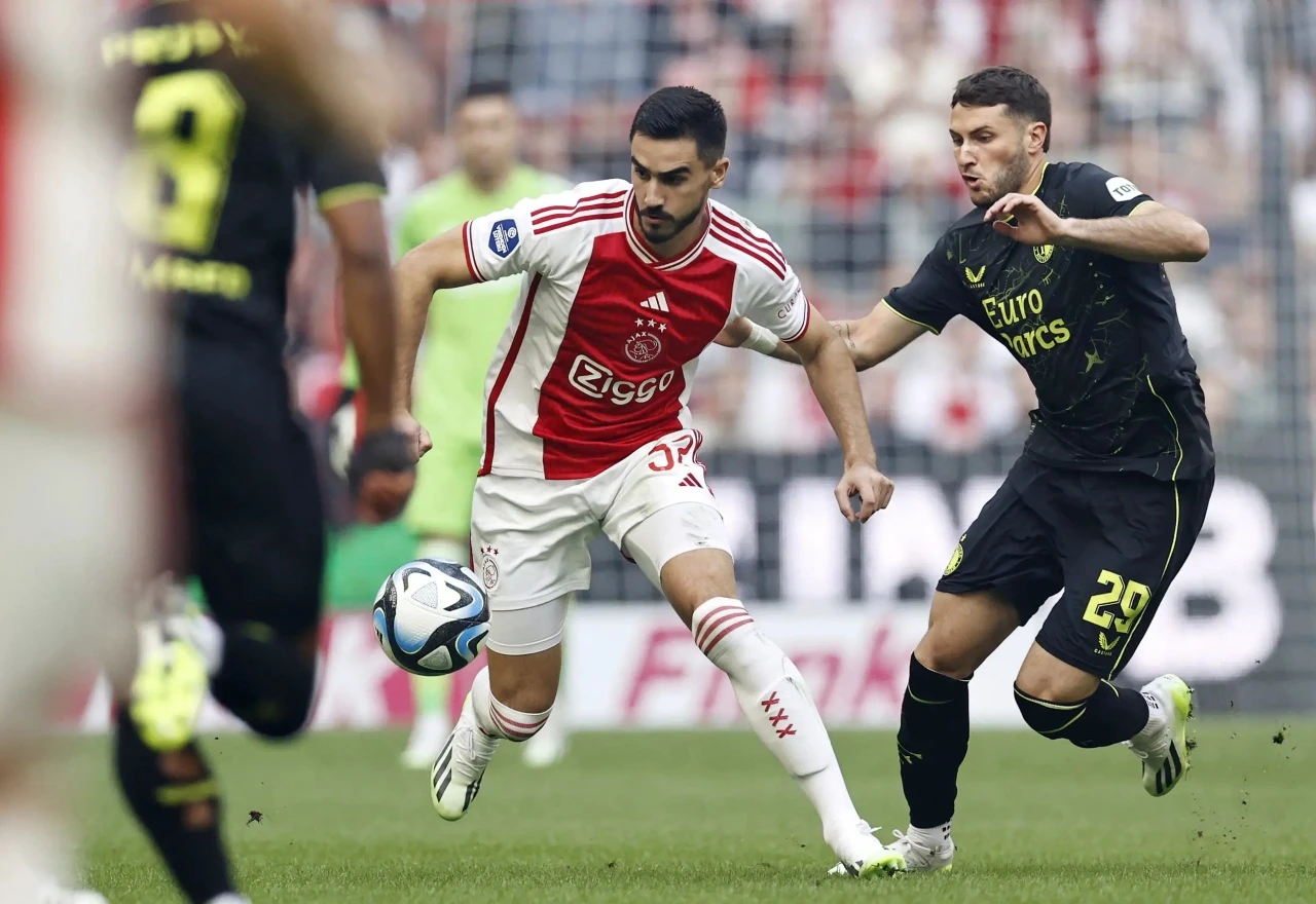 Nova pobjeda Ajaxa, Šutalu drugo poluvrijeme