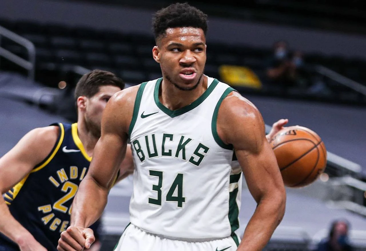 Bucksima malo 54 poena Antetokounmpa