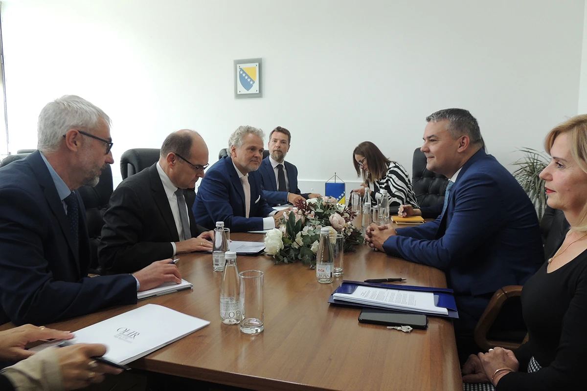 Bunoza sa Schmidtom i Sattlerom - O reformskim zakonima