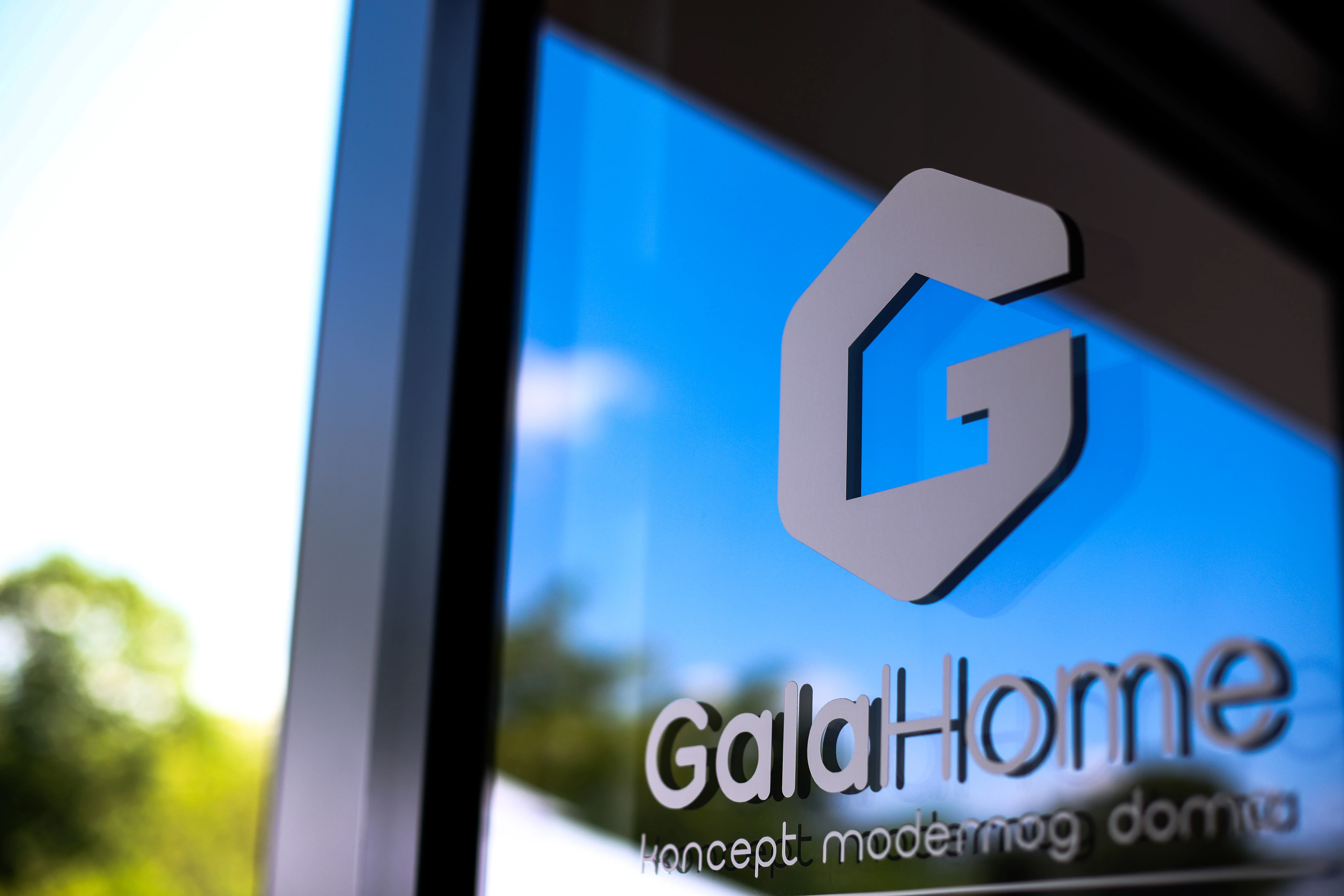 Gala Home proslavio godišnjicu otvorenja svoga salona!