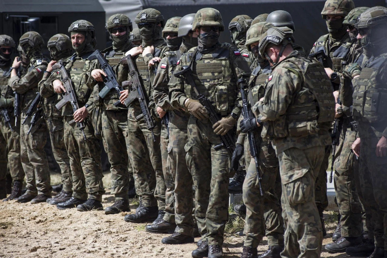 Bjelorusi neobičnim "oružjem" napali policajce NATO-a