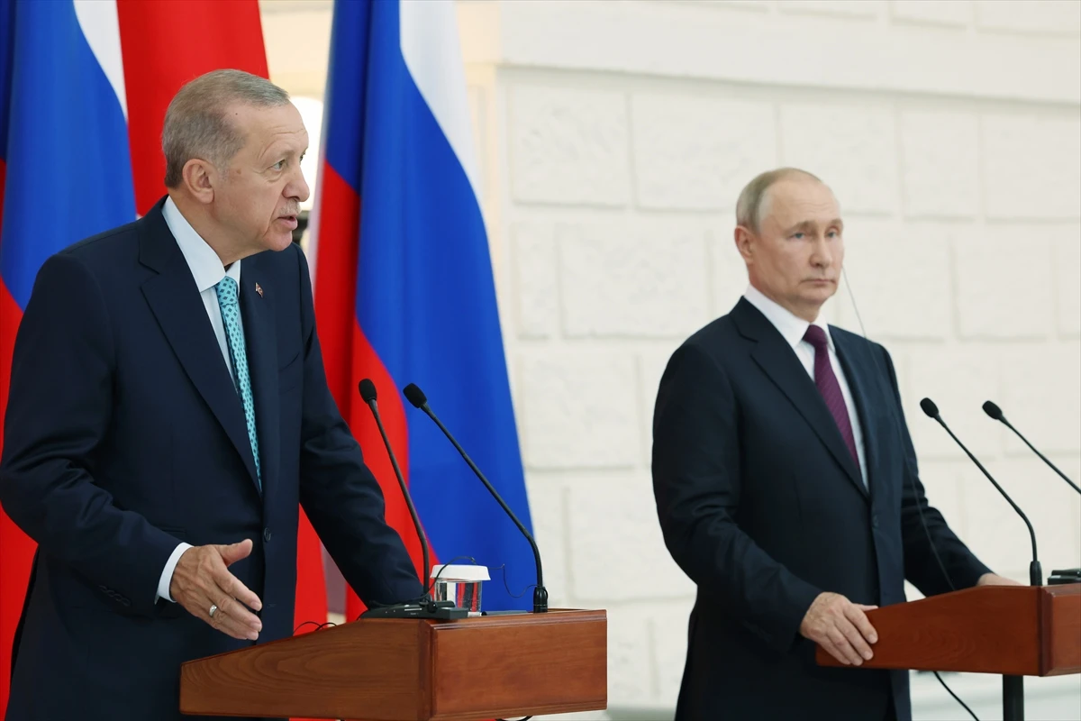 Erdogan pozvao Kijev da ublaži pregovarački poziciju prema Moskvi