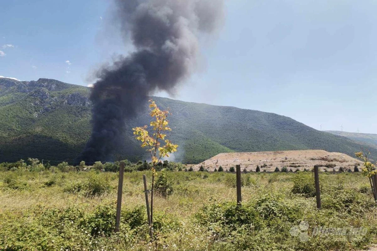 Uborak: Požar pod kontrolom, vatrogasci i dalje na terenu