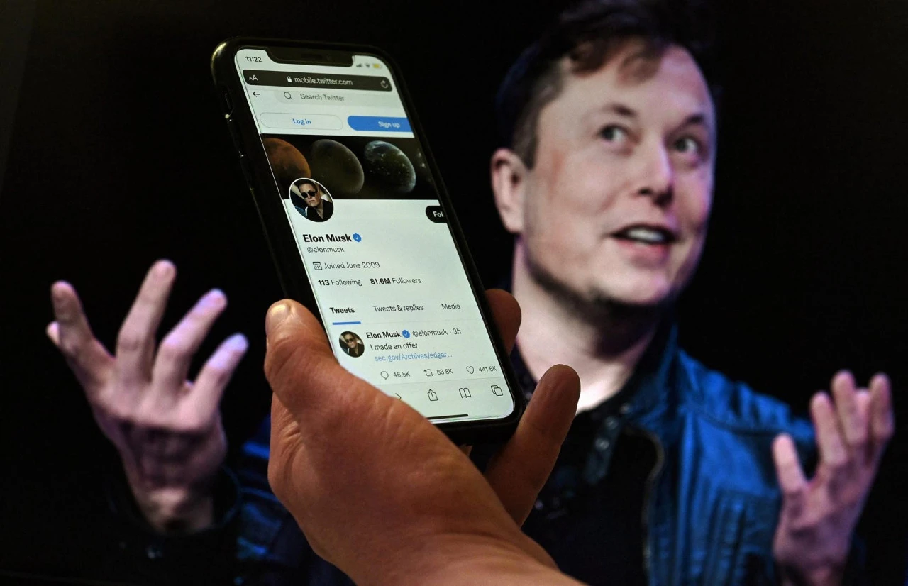 Musk priznao da je Twitter još u gubicima