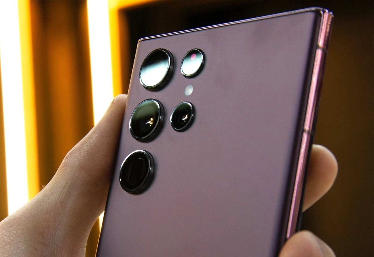 Samsungovi najskuplji mobiteli konačno bi se mogli brže puniti