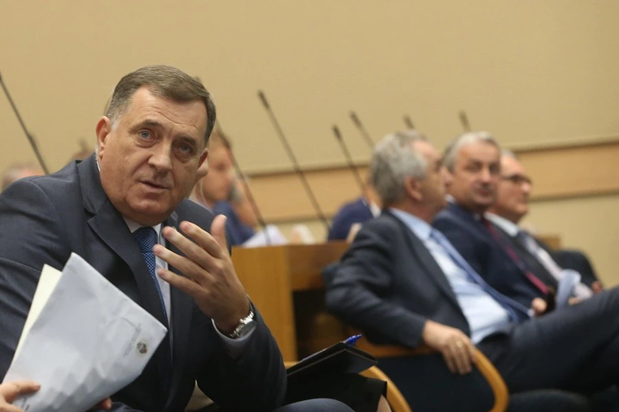 Dodik ljut: Potpisat ću zakone