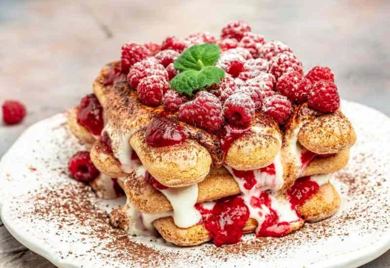 Osvježavajući tiramisu s malinama