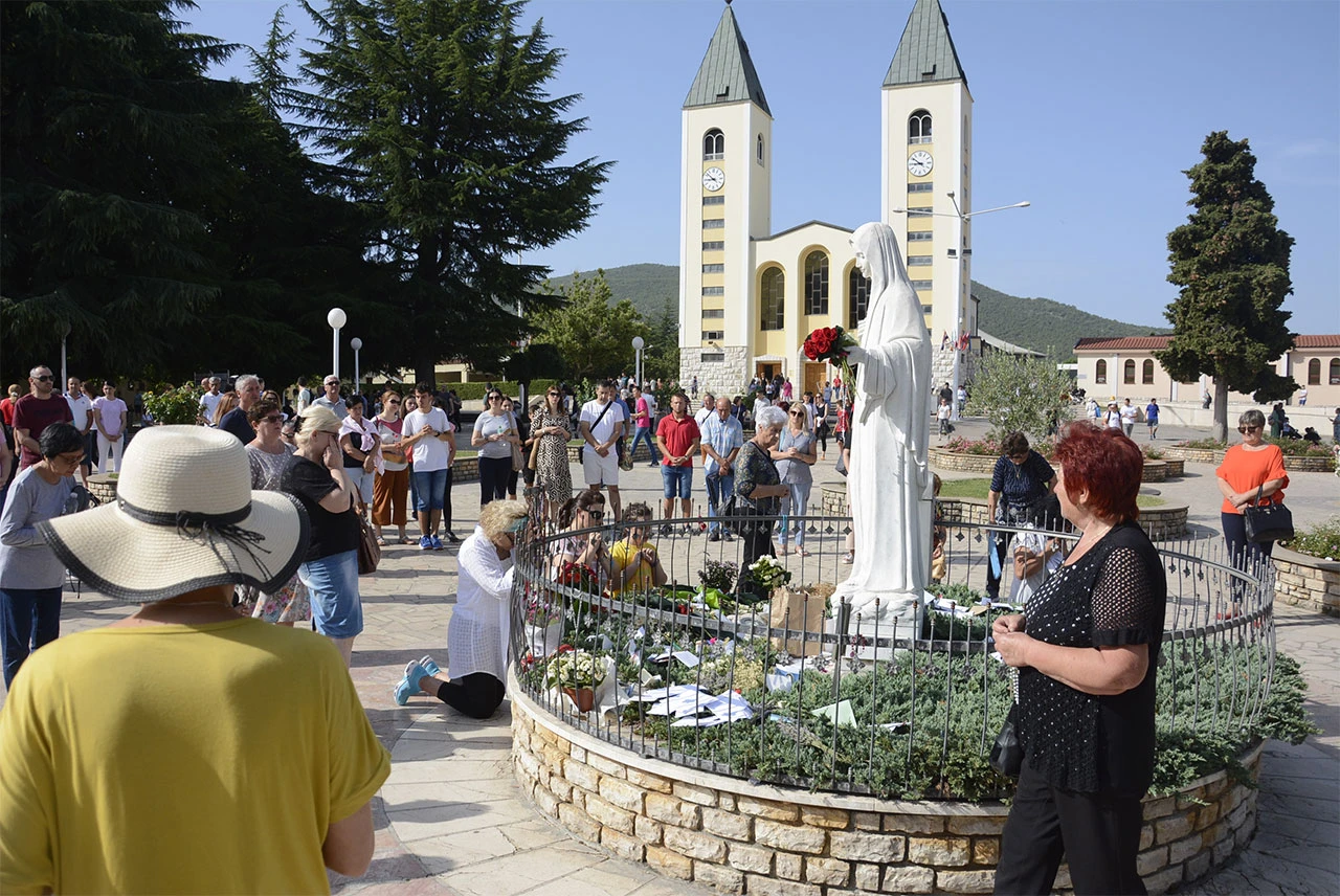 Papa reagirao zbog kipa iz Međugorja: 'Marijina ukazanja nisu uvijek stvarna'