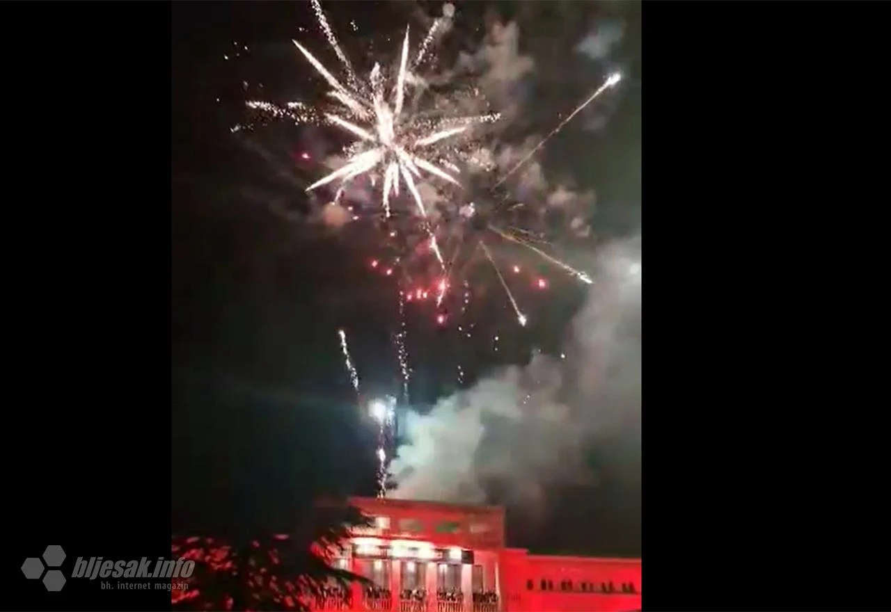 VIDEO | Pogledajte spektakularan vatromet u čast Plemića