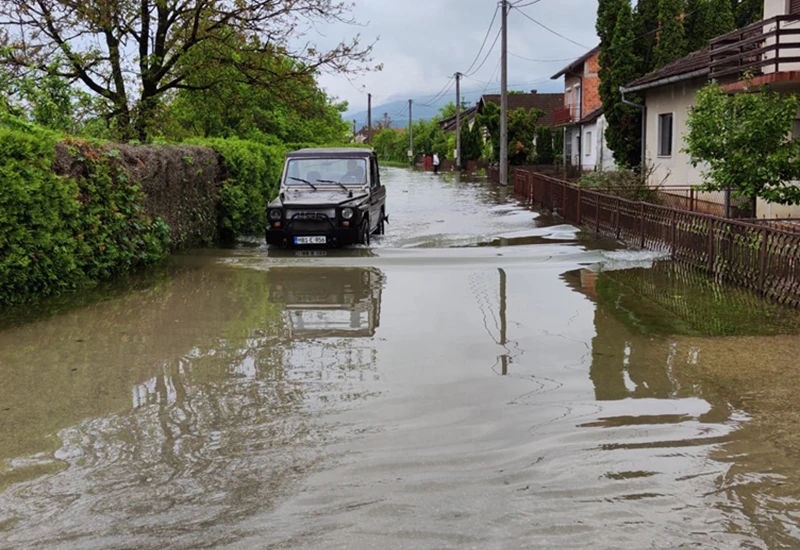 Porast vodostaja na svim vodnim tokovima na području USK