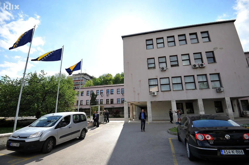 Agenciji za privatizaciju isključen internet i telefon, radnici bez plaća i doprinosa