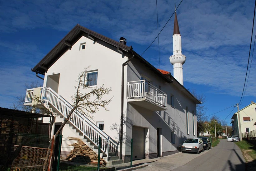 Livno: Pucnjava pored džamije za vrijeme molitve