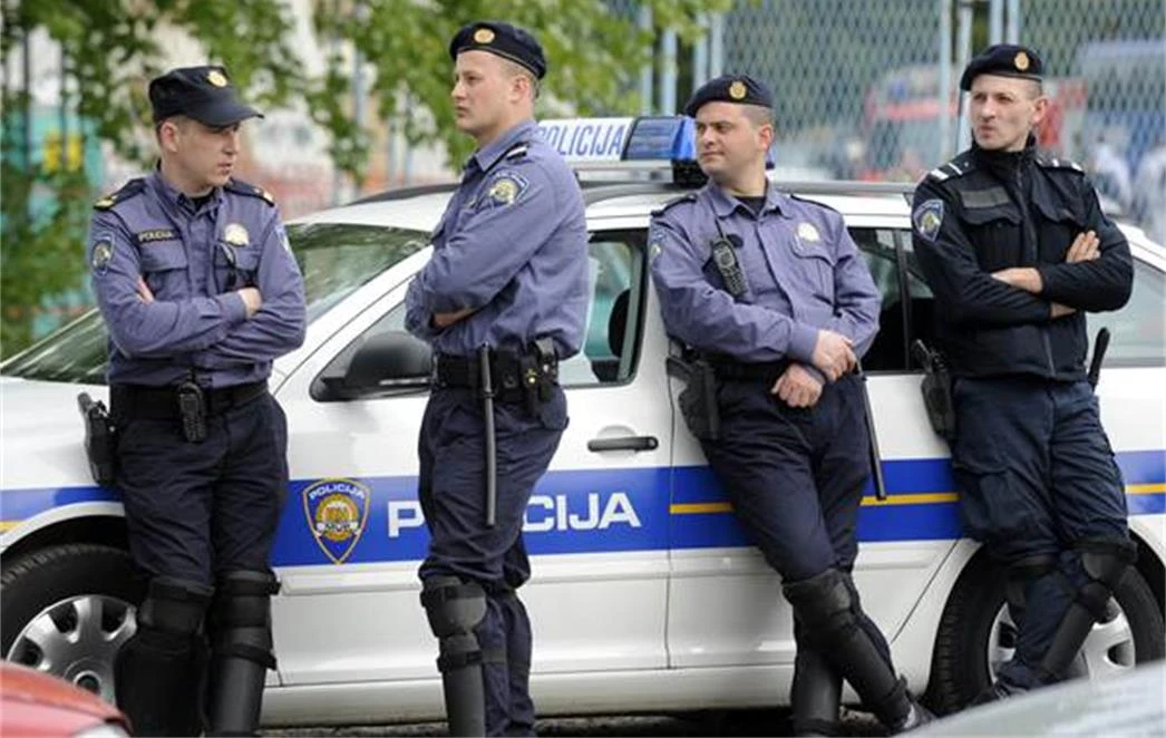 Krijumčar iz BiH pokušao pobjeći hrvatskoj policiji pa se prevrnuo