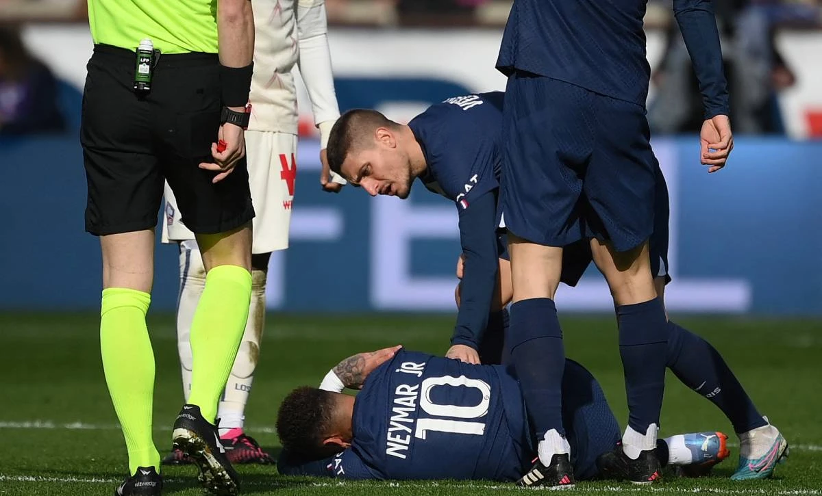 VIDEO I Suze Neymara, kaos na klupi PSG-a i magija Messija