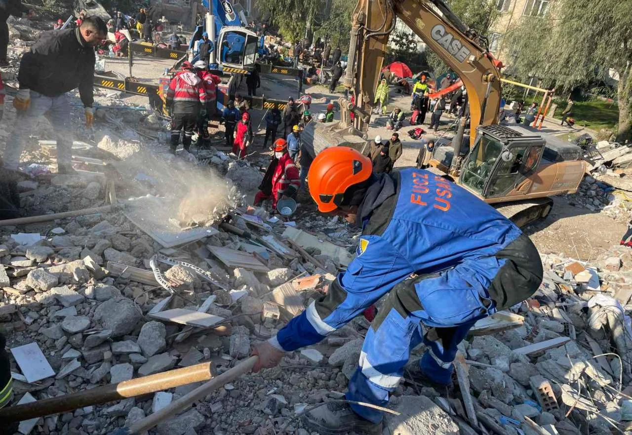 Još 10 spasilaca iz BiH otišlo u Tursku