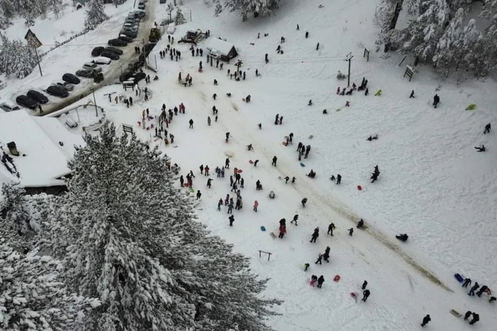 Subota pretežno oblačna sa povremenim snijegom