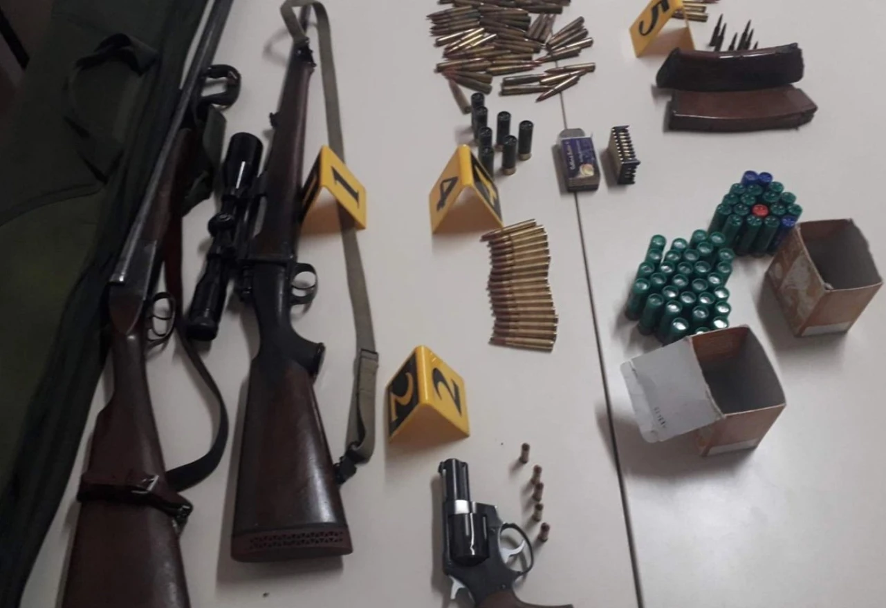56-godišnjakinja uhićena jer je prijetila muškarcu: Policija pronašla arsenal oružja 