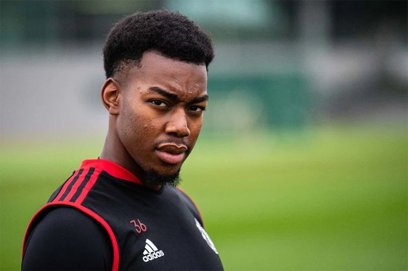 Borussia Dortmund želi Elangu