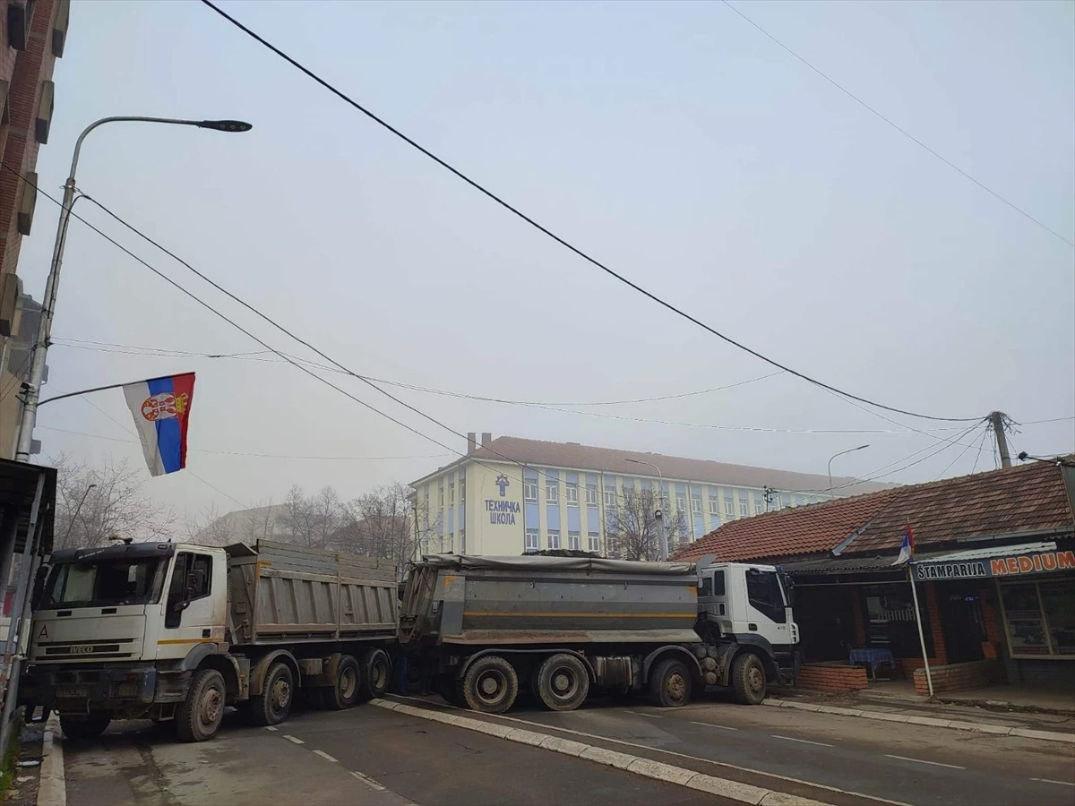 Kosovo: Postavljene nove barikade u Sjevernoj Mitrovici