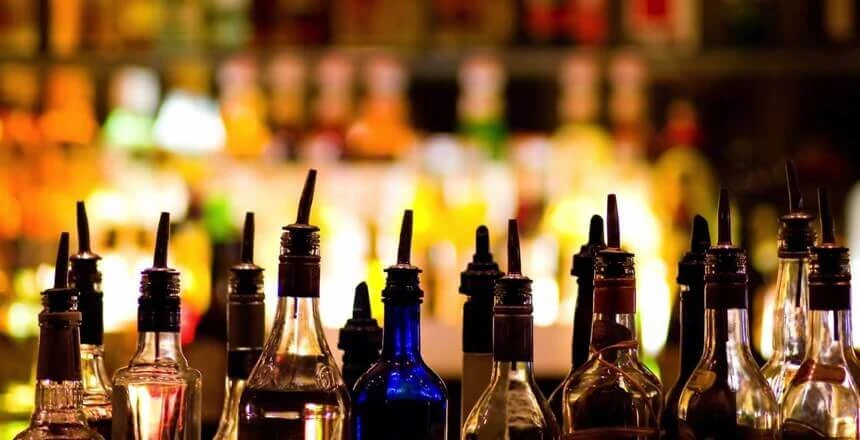 Stručnjaci pojasnili koje lijekove naročito ne smijete miješati s alkoholom