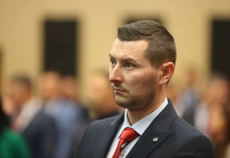 Ministar samo prenoćio na funkciji: "Dodik je ljut, očekuje se ostavka"