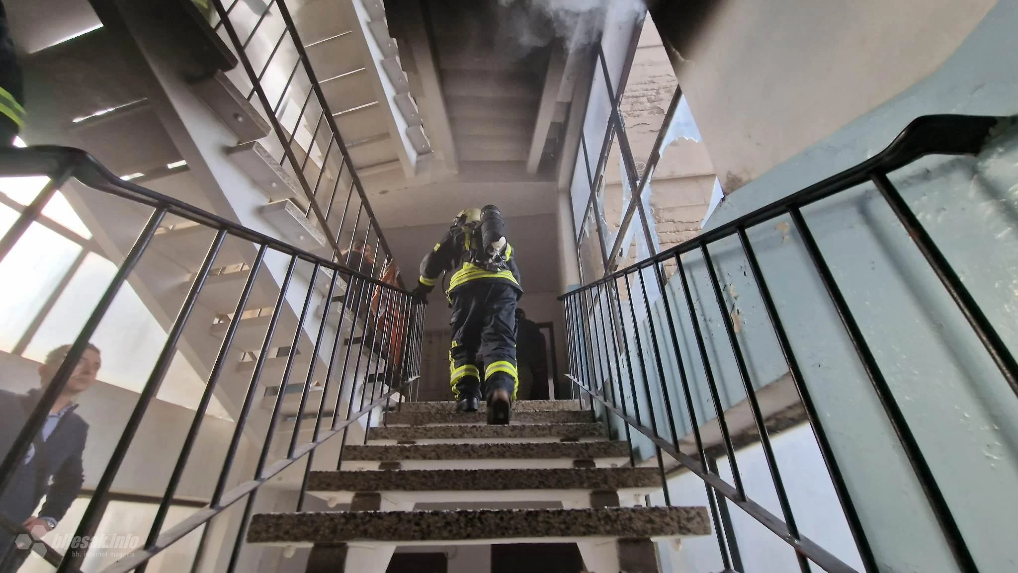 Svi iz požara izvan životne opasnosti, za sada jedno hospitalizirano