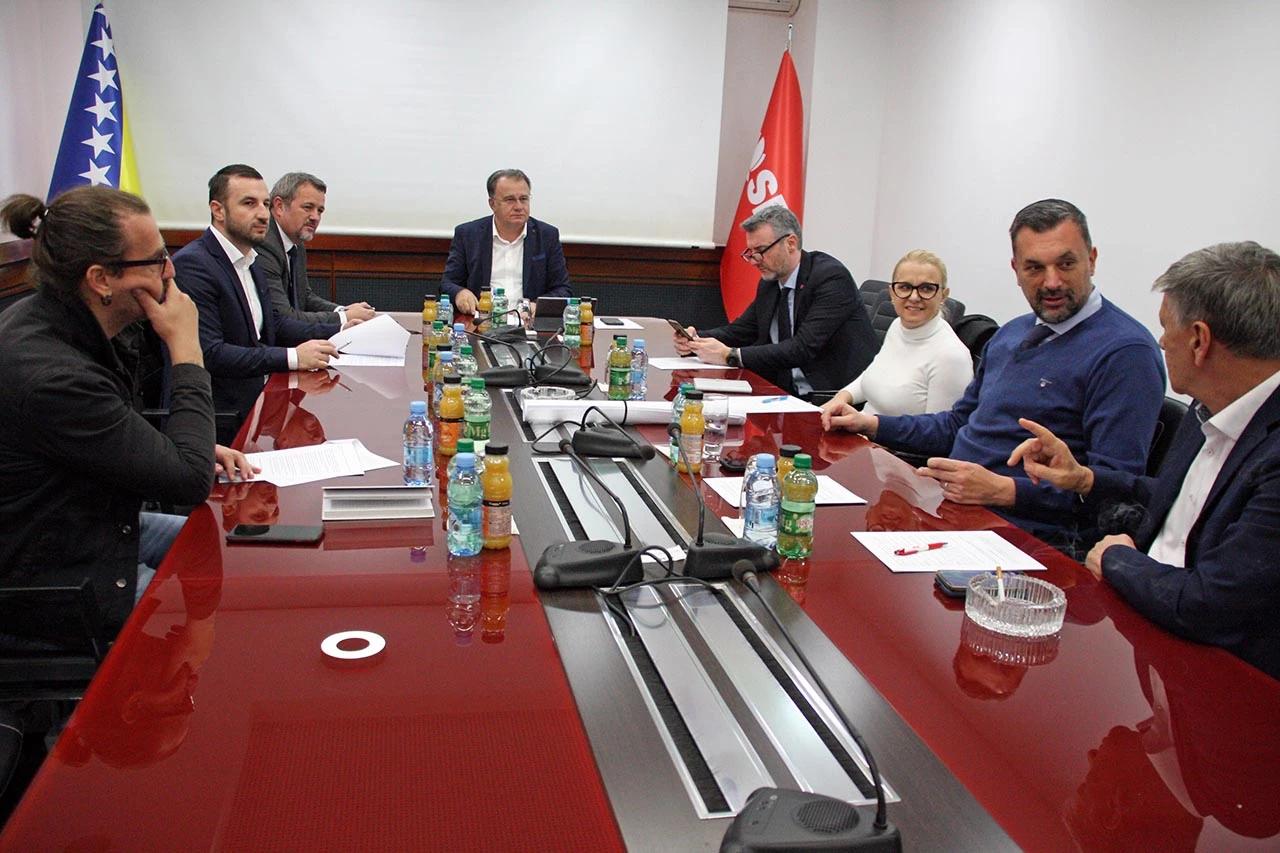 Osmorka: Usuglašen sporazum, u petak potpisivanje s HDZ-om