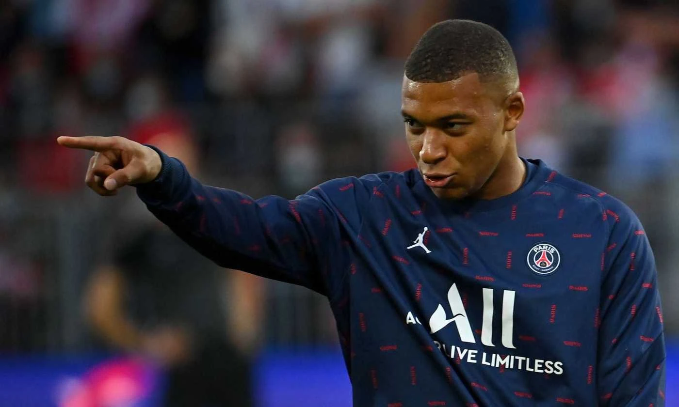 Mbappe šokiran napisima da želi u siječnju otići iz PSG-a