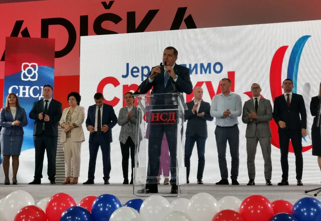 Dodik: U politici ne smijete izgubiti karakter do mjere da sami sebe poprskate fekalijama