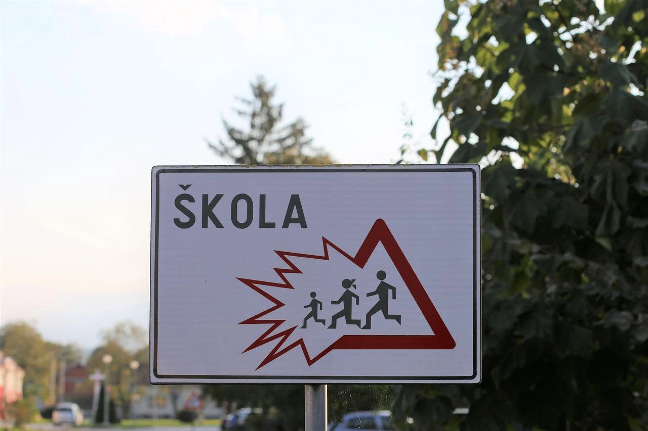 Počela je školska godina: Vozači obratite pozornost na djecu pješake